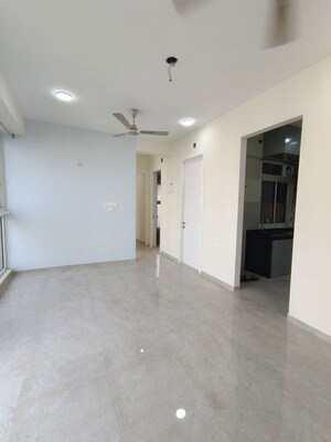 Room in 2 BHK Apartment at Lodha Amara Tower 24 And 25, Kolshet Road – for Rent