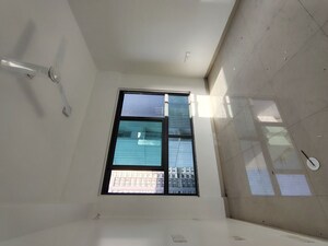 Furnished Amenities in 2 BHK Apartment at Kalpataru Immensa D, Kolshet Road – for Rent