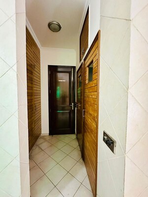 Building Lobby in 5 BHK Independent House at Dlf Cyber City – for Rent