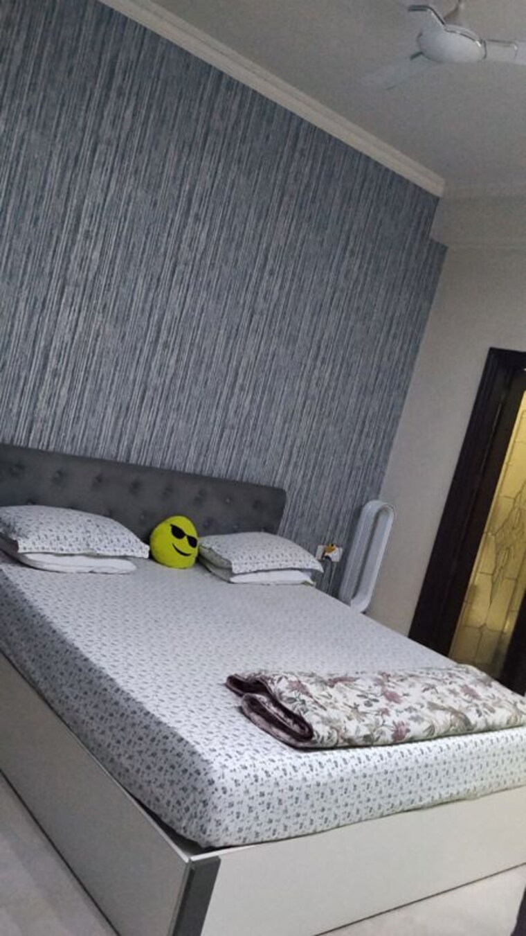 Bedroom, sector 82 3 Bedroom 1700 Sq.Ft. Apartment In Sector 82 Noida 10406159