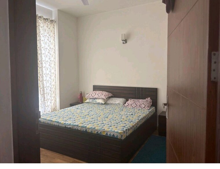 Bedroom, puri-emerald-bay 3.5 Bedroom 2450 Sq.Ft. Apartment In Sector 104 Gurgaon 10406181