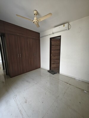 Room in 2 BHK Apartment at Akshar Alvario, Seawoods – for Rent