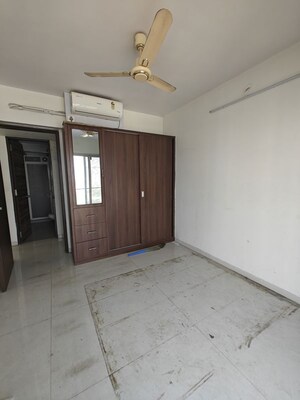 Room in 2 BHK Apartment at Akshar Alvario, Seawoods – for Rent