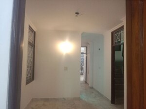Room in 3 BHK Builder Floor at Hauz Khas Market – for Rent
