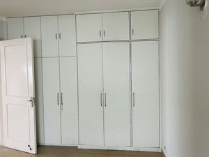 Building Lobby in 3 BHK Apartment at Bestech Park View City 1, Sector 48 – for Rent