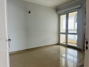 Room in 3 BHK Apartment at Bestech Park View City 1, Sector 48 – for Rent