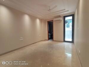 Room in 3 BHK Builder Floor at Greater Kailash I – for Rent