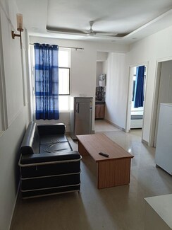 2 BHK Apartment For Rent in Shree Vardhman Mantra