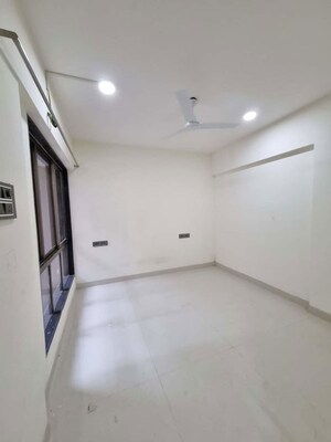 Room in 2 BHK Apartment at Shiv Shakti Tower 28, Malad East – for Rent