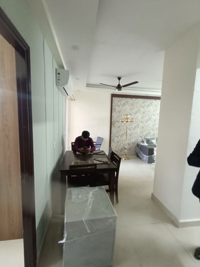 Team Area, signature-global-prime 2 Bedroom 1000 Sq.Ft. Apartment In Sector 63a Gurgaon 10406248
