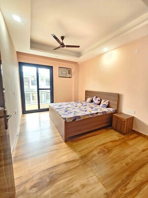 Bedroom in 2 BHK Builder Floor at Sector 21 – for Rent