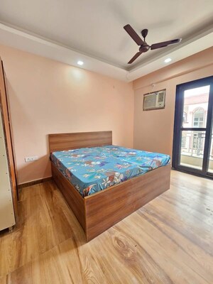 Bedroom in 2 BHK Builder Floor at Sector 21 – for Rent