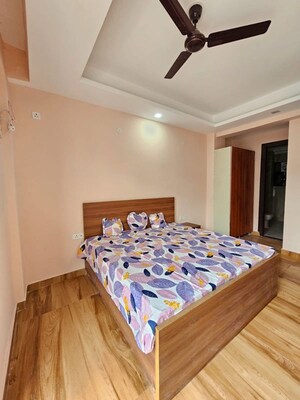 Bedroom in 2 BHK Builder Floor at Sector 21 – for Rent