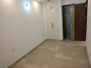 Room in 3 BHK Apartment at Prerna Apartment, Sector 56 – for Rent