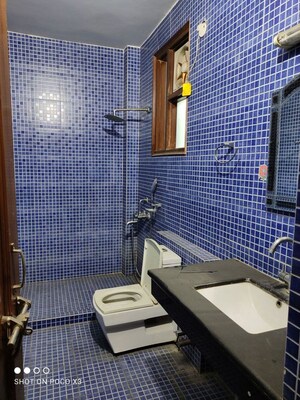 Team Area in 3 BHK Builder Floor at Malibu Town – for Rent