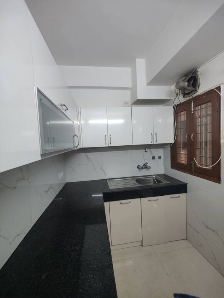 Kitchen, sector 9 3 Bedroom 350 Sq.Ft. Builder Floor In Sector 9 Gurgaon 10406358