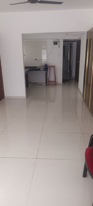 2 BHK Apartment For Sale in Kamgar Putala Vasahat