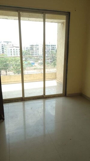 Room in 1 BHK Apartment at Sadguru Landmark, Titwala – for Sale