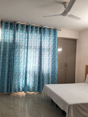 Bedroom in 3 BHK Builder Floor at Dlf Phase I – for Rent