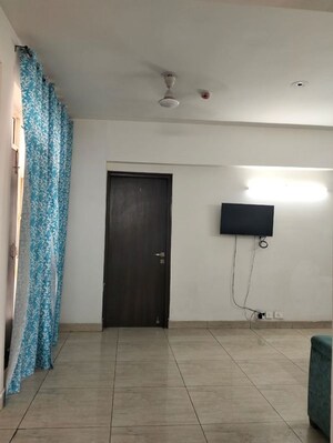 Building Lobby in 3 BHK Builder Floor at Dlf Phase I – for Rent