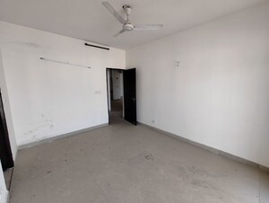 Room in 3 BHK Apartment at ERA Redwood Residency, Sector 78 – for Sale