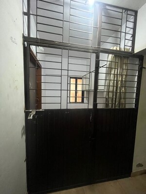 Room in 1 BHK Apartment at Ghantali CHS, Naupada – for Rent
