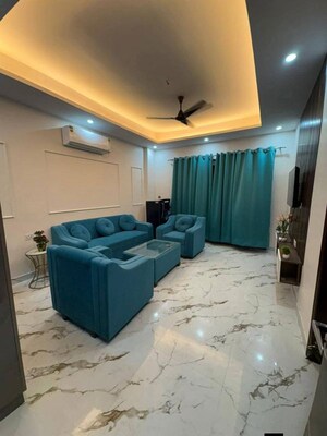 Team Area in 1 BHK Apartment at Sainik Farm – for Rent