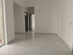 Room in 3 BHK Apartment at Nirala Greenshire, Sector 2 Greater Noida – for Sale