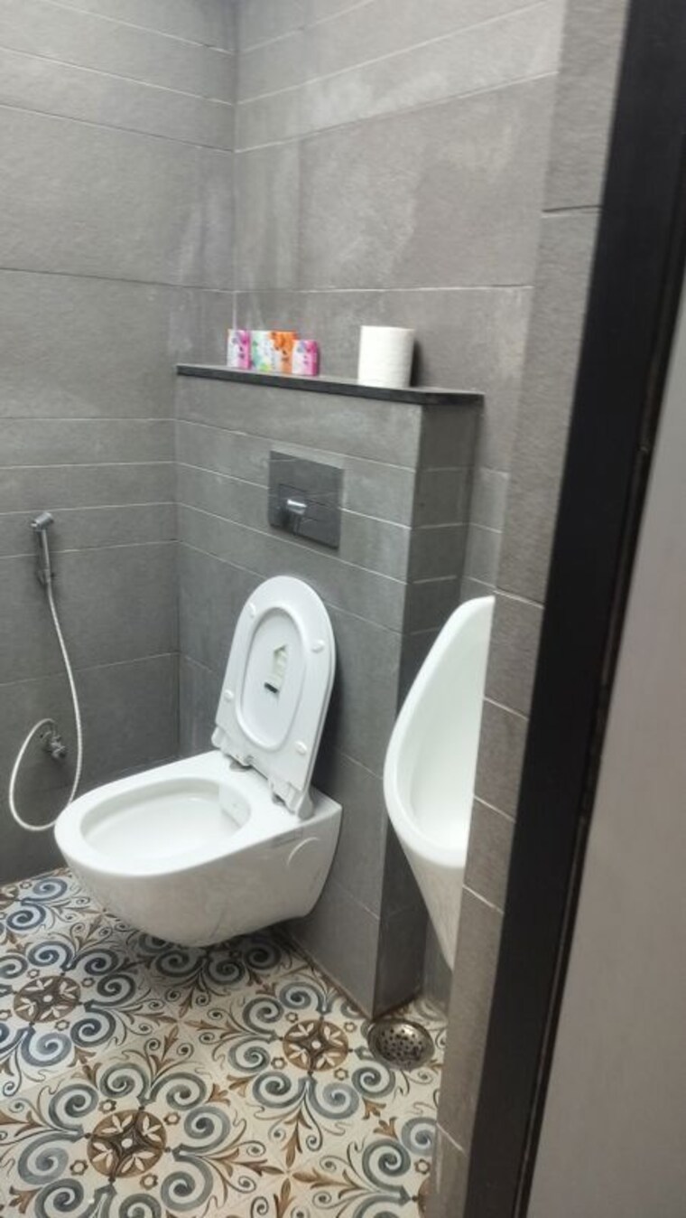 Bathroom, dlf-corporate-greens Commercial Office Space 1642 Sq.Ft. In Sector 74a Gurgaon 10406438