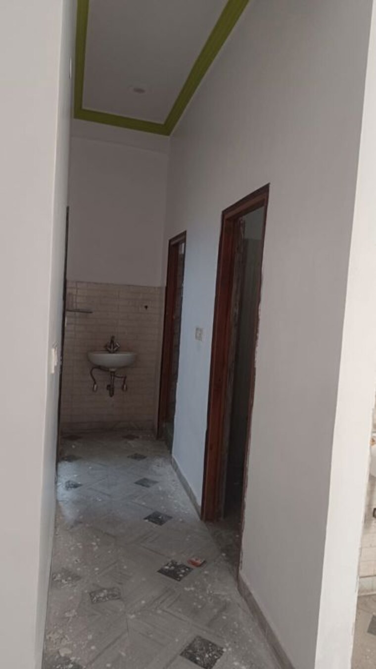 undefined, indira nagar 6 Bedroom 2500 Sq.Ft. Independent House In Indira Nagar Lucknow 10406502