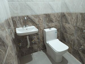Bathroom in 2 BHK Independent House at Arjan Garh – for Rent
