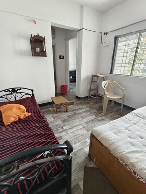 Bedroom in 1 RK Apartment at Vasant Valley Complex, Malad East – for Rent