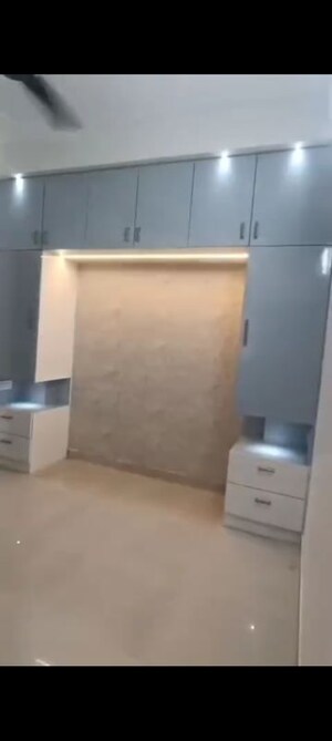Furnished Amenities in 3 BHK Builder Floor at Aman Plaza, Shakti Khand iv – for Sale