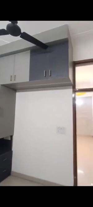 Room in 3 BHK Builder Floor at Aman Plaza, Shakti Khand iv – for Sale