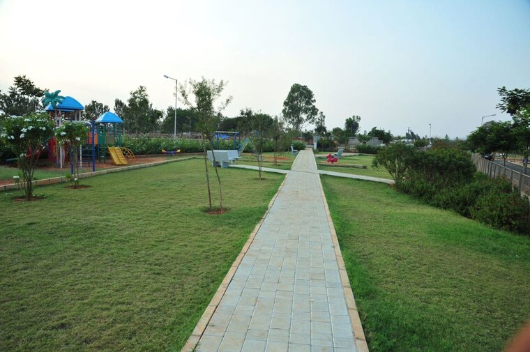 Garden, pc-park-lane  2081 Sq.Ft. Plot In Devanahalli Road Bangalore 10335639