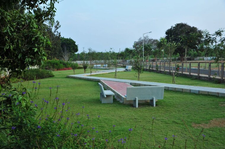 Garden, pc-park-lane  2081 Sq.Ft. Plot In Devanahalli Road Bangalore 10335639