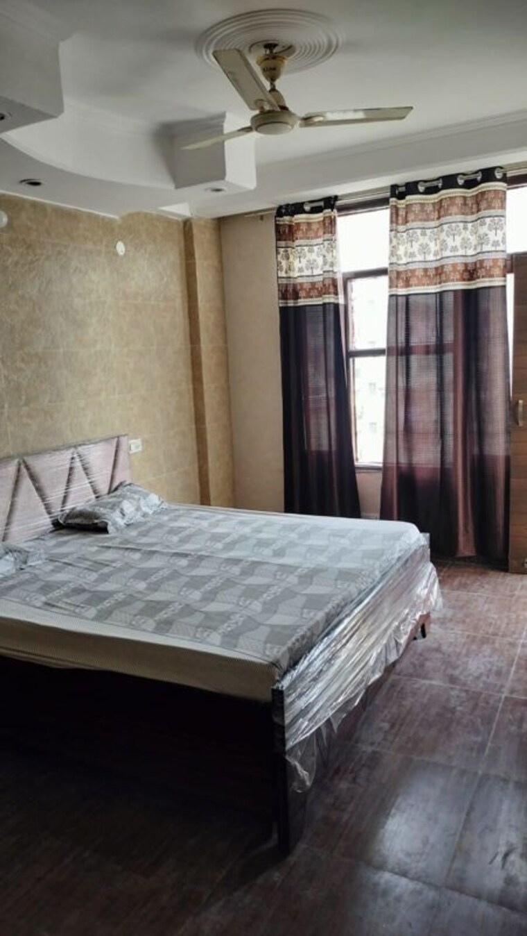 Bedroom, preet colony 3 Bedroom 132 Sq.Yd. Apartment In Preet Colony Zirakpur 10406564