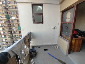 Team Area in 2 BHK Apartment at Adore Samriddhi, Sector 89 – for Sale