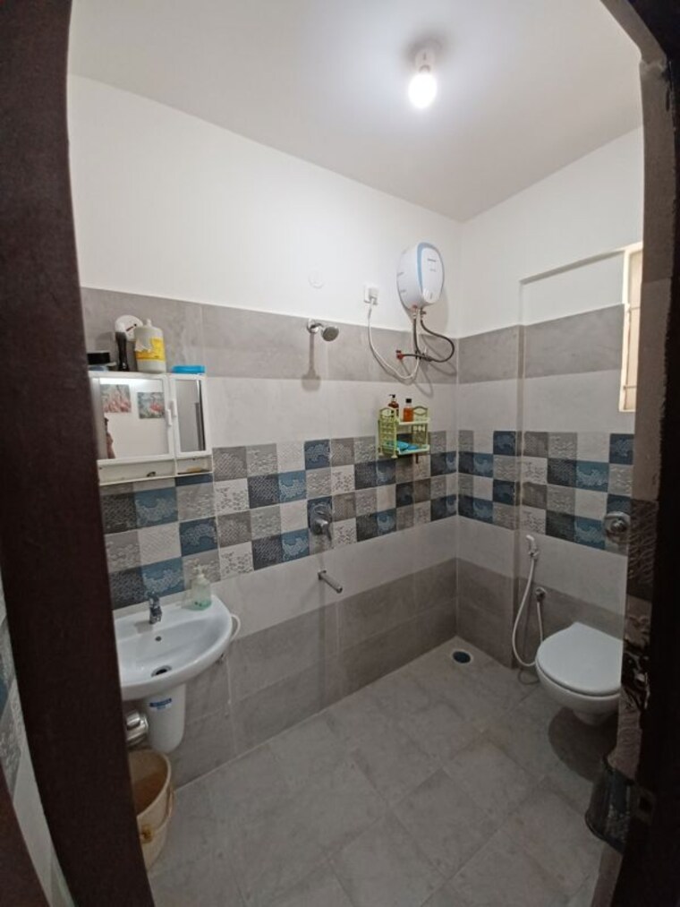 Bathroom, saranya-sreshta 2 Bedroom 1240 Sq.Ft. Apartment In Whitefield Bangalore 10406602