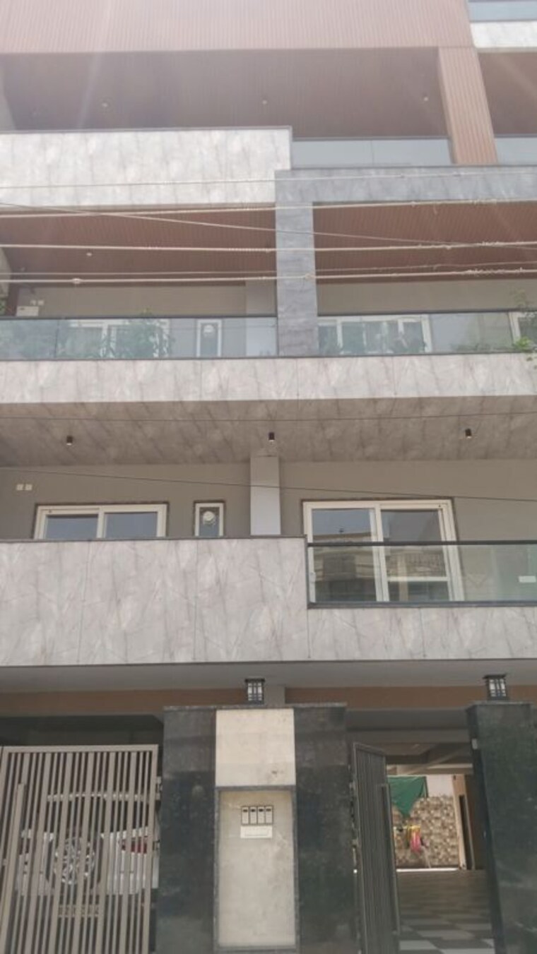 Kitchen, auto market 4 Bedroom 1800 Sq.Ft. Builder Floor In Auto Market Gurgaon 10406642