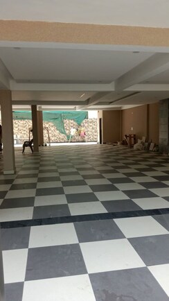 4 BHK + Pooja Room,Servant Room Builder Floor For Sale in Auto Market