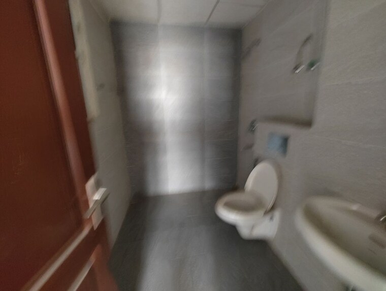 Bathroom, omaxe-royal-residency-faridabad 3 Bedroom 1925 Sq.Ft. Apartment In Sector 79 Faridabad 10406635