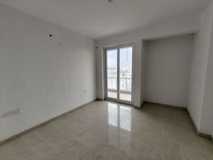 Room in 3 BHK Apartment at Omaxe Royal Residency Faridabad, Sector 79 – for Sale