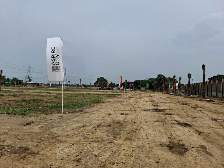 undefined, raghunathpur Commercial Land 117 Sq.Yd. In Raghunathpur Hapur 10406608