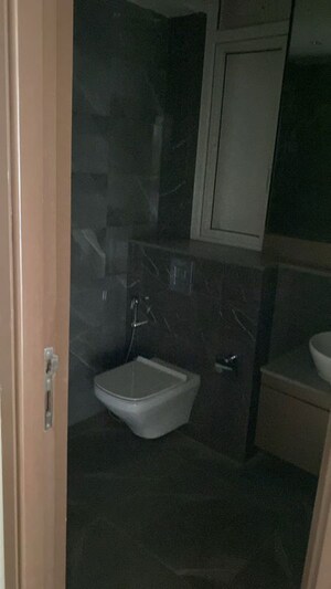 Bathroom in 4 BHK Builder Floor at Dlf Phase iv – for Sale