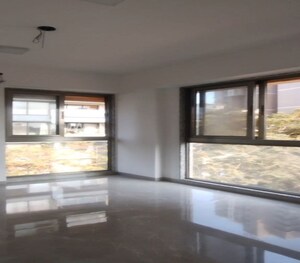 Bedroom in 2 BHK Apartment at Dadar West – for Rent