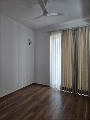 Room in 4 BHK Apartment at Conscient Hines Elevate, Sector 59 – for Sale