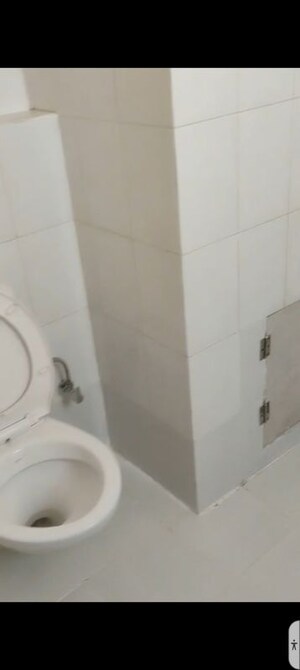 Bathroom in 3.5 BHK Apartment at Tulsiani Golf View, Gomti Nagar – for Rent