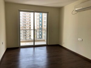 Room in 4 BHK Apartment at Emaar Palm Terraces Select, Sector 66 – for Sale
