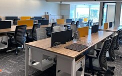 Office Space For Rent in Pramukh Plaza